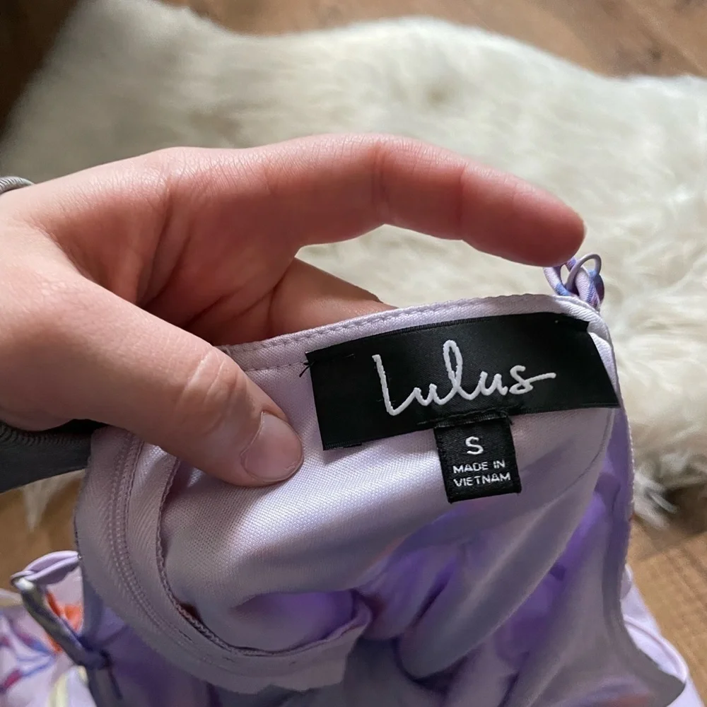 LULU’S Quinlynn Lavender Floral Print Midi Dress